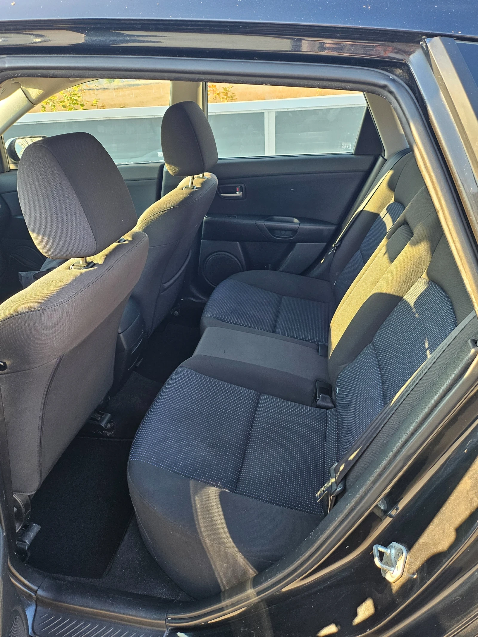 Mazda 3, снимка 10 - Автомобили и джипове - 56599775