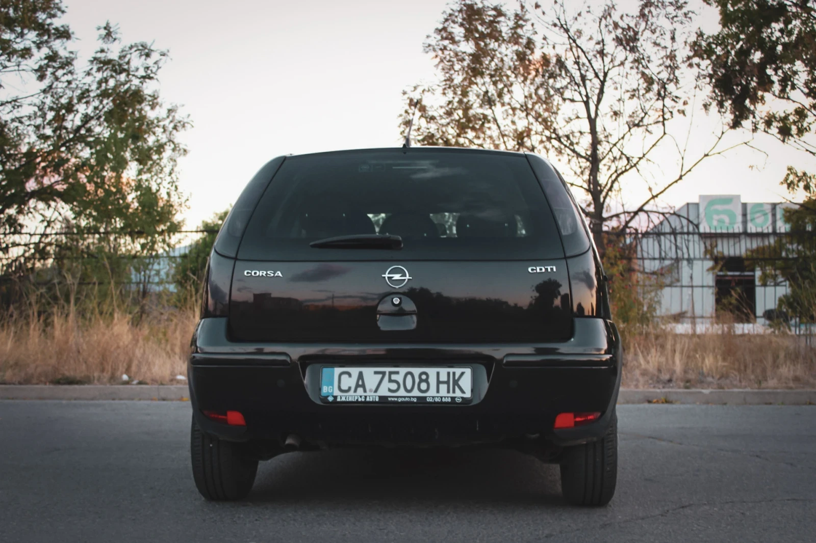 Opel Corsa, снимка 6 - Автомобили и джипове - 56673169