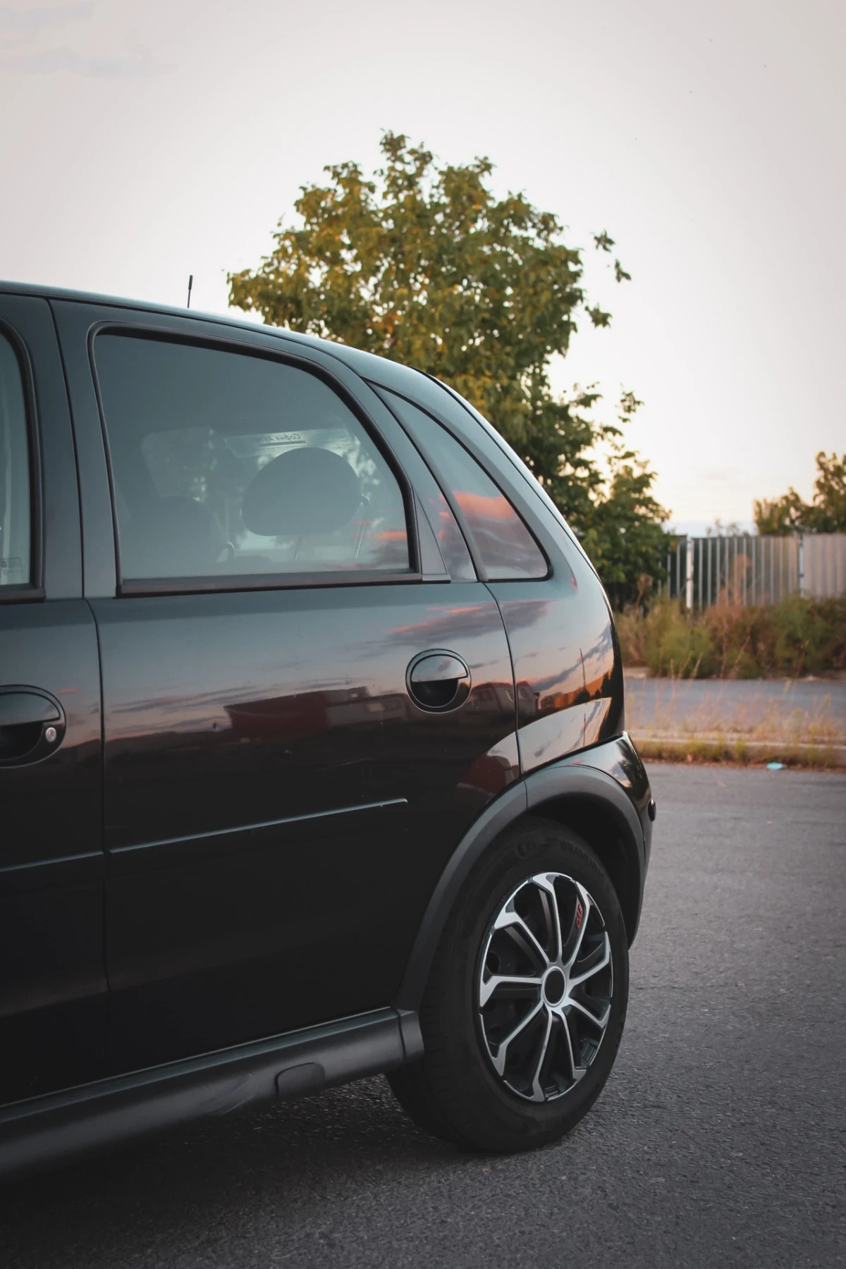 Opel Corsa, снимка 3 - Автомобили и джипове - 56673169