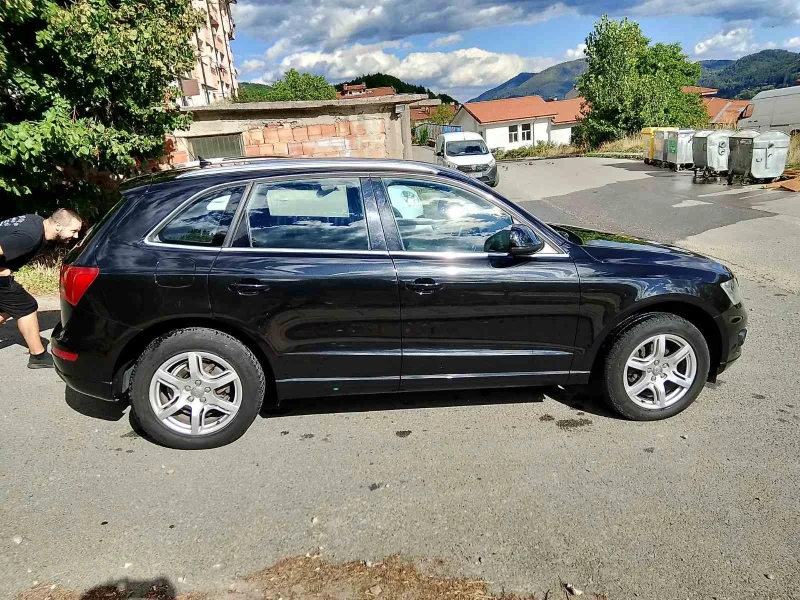 Audi Q5 2.0 дизел 4х4 , снимка 3 - Автомобили и джипове - 43480488