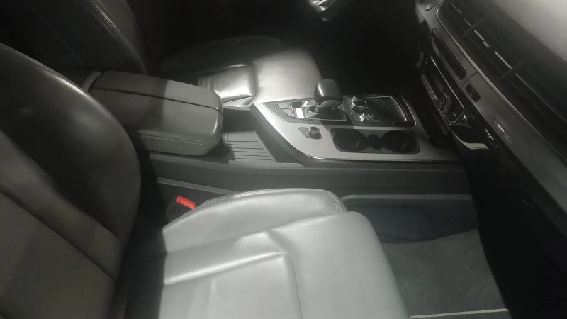 Audi Q7 S-LINE* MATRIX* DISTRONIC* Панорама, Камера, BOSE, снимка 12 - Автомобили и джипове - 47243776