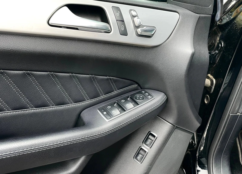Mercedes-Benz GLE 350 d 4Matic AMG-Line, снимка 8 - Автомобили и джипове - 52662488