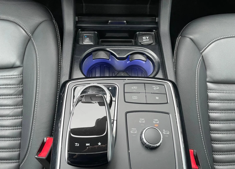 Mercedes-Benz GLE 350 d 4Matic AMG-Line, снимка 9 - Автомобили и джипове - 52662488