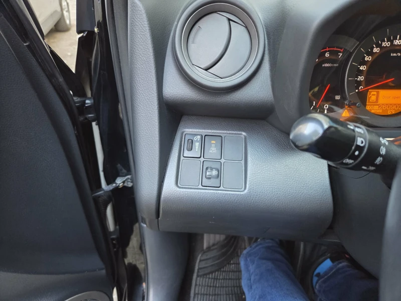 Toyota Rav4, снимка 9 - Автомобили и джипове - 52801890
