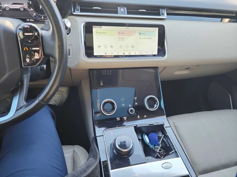 Land Rover Range Rover Velar * S * CARFAX * ЦЕНА ДО БГ, снимка 9 - Автомобили и джипове - 52893497