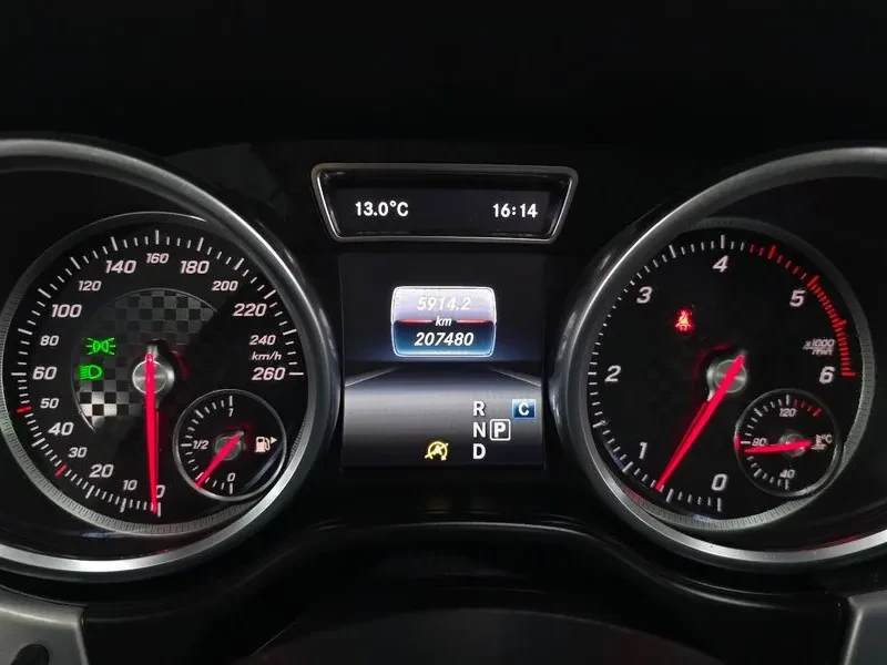 Mercedes-Benz GLE 350 D 4Matic Premium, снимка 8 - Автомобили и джипове - 53827616