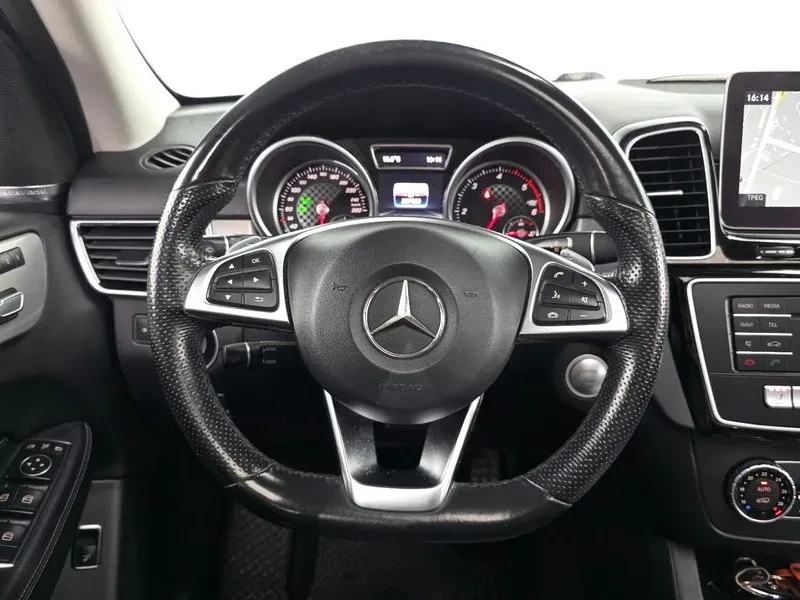 Mercedes-Benz GLE 350 D 4Matic Premium, снимка 13 - Автомобили и джипове - 53827616