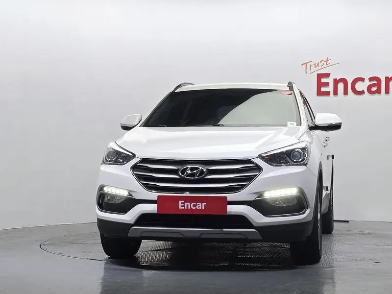 Hyundai Santa fe 2.0 CRDi 4WD - САМО 30% АВАНС, снимка 3 - Автомобили и джипове - 56021758
