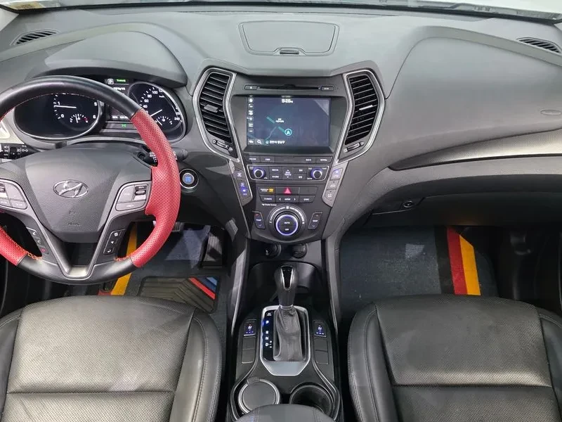 Hyundai Santa fe 2.0 CRDi 4WD - САМО 30% АВАНС, снимка 7 - Автомобили и джипове - 56021758
