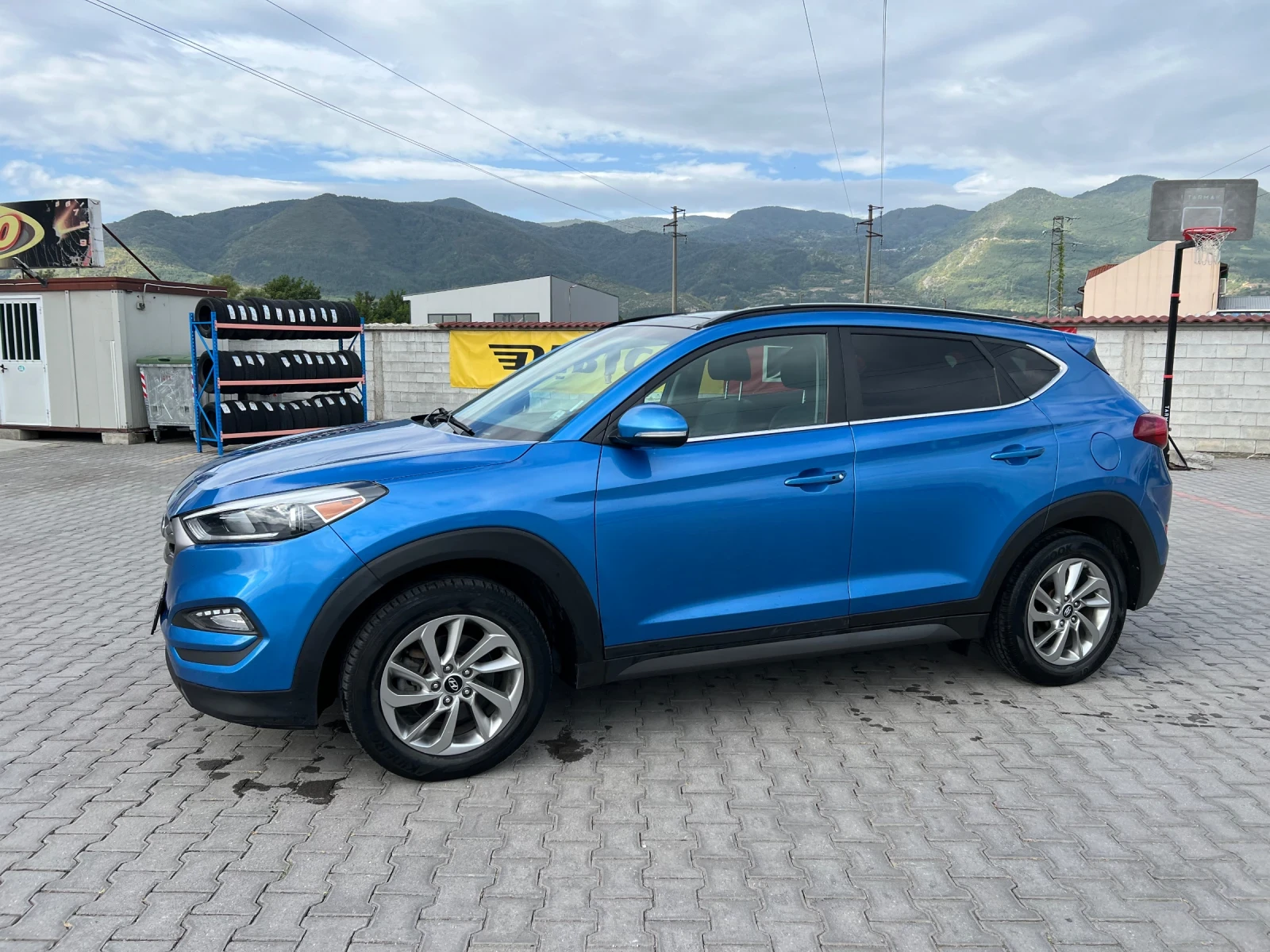 Hyundai Tucson 2.0L AWD - изображение 6