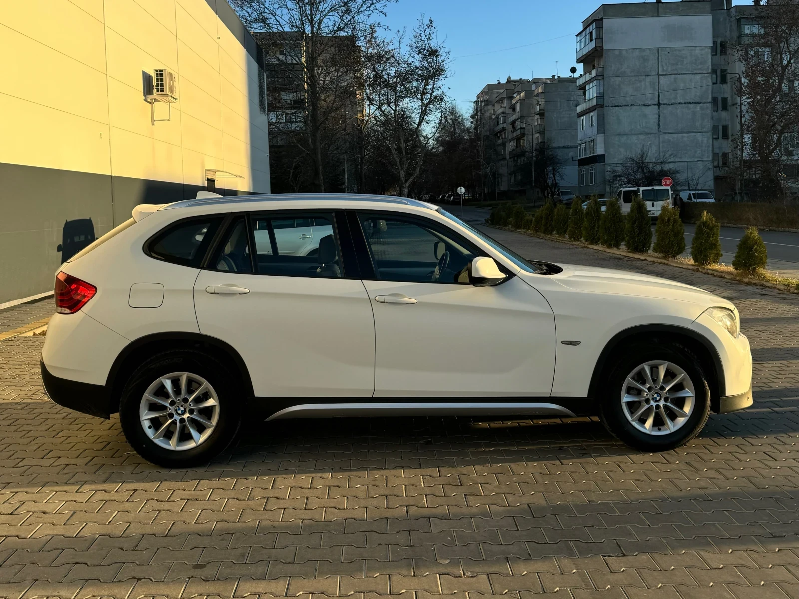 BMW X1 sDrive 18d 143кс. - изображение 6