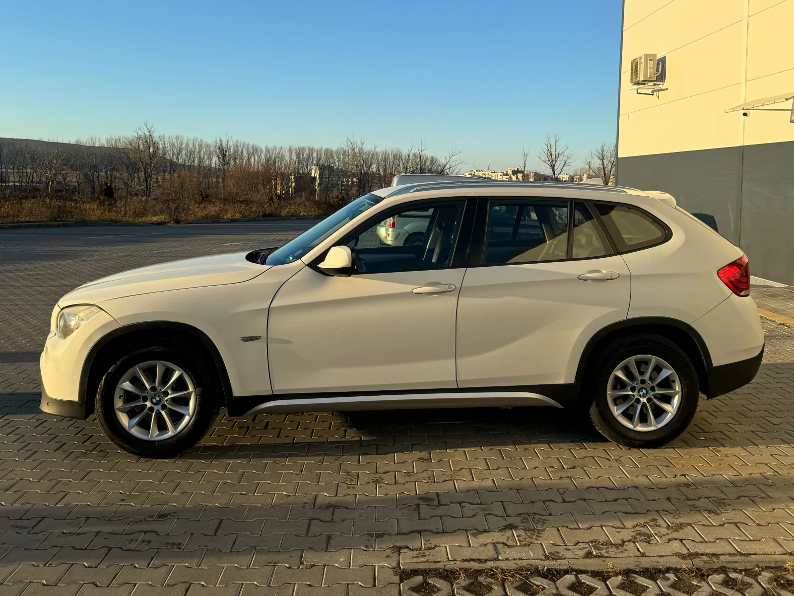 BMW X1 sDrive 18d 143кс. - изображение 3