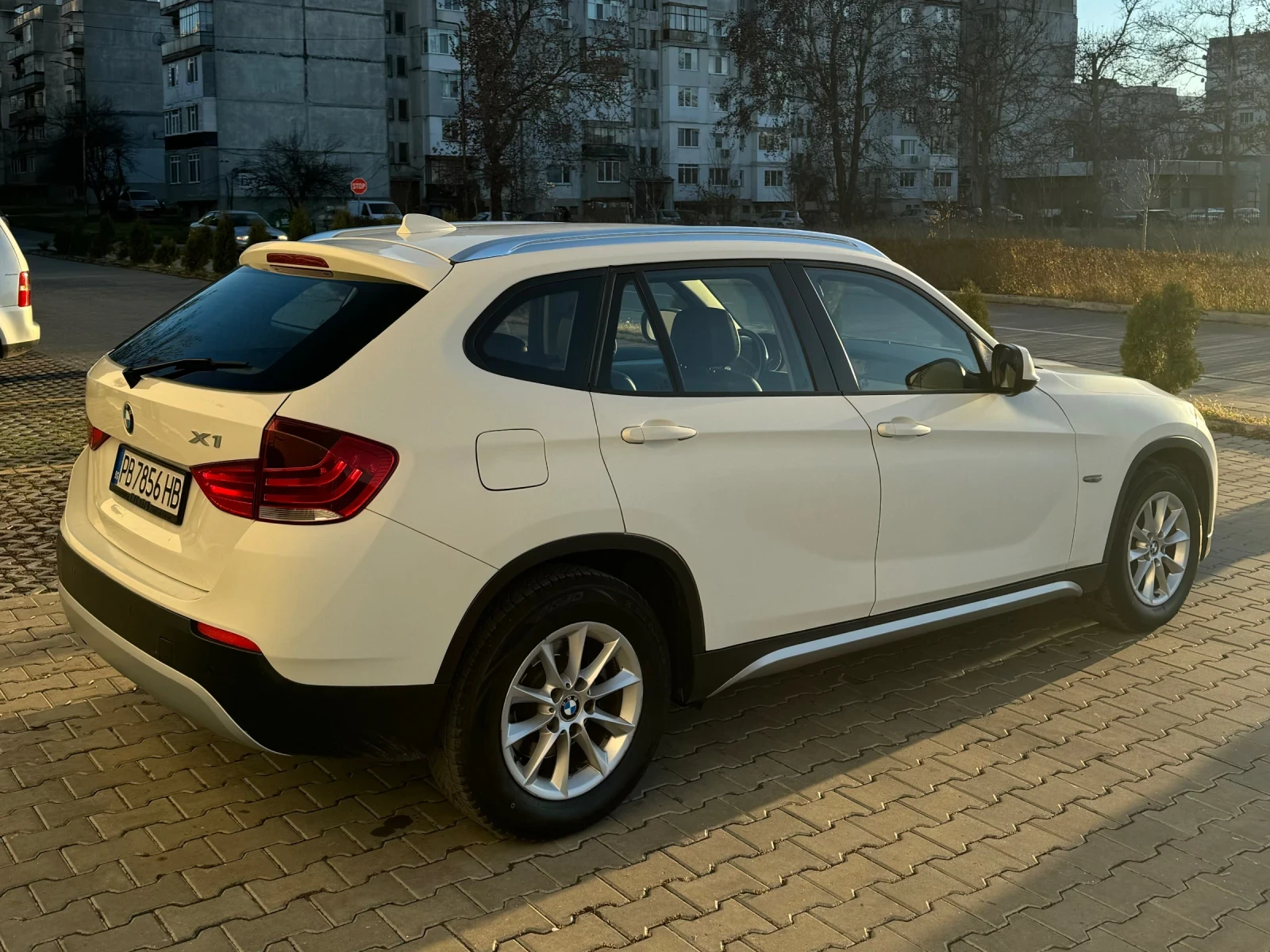 BMW X1 sDrive 18d 143кс. - изображение 5