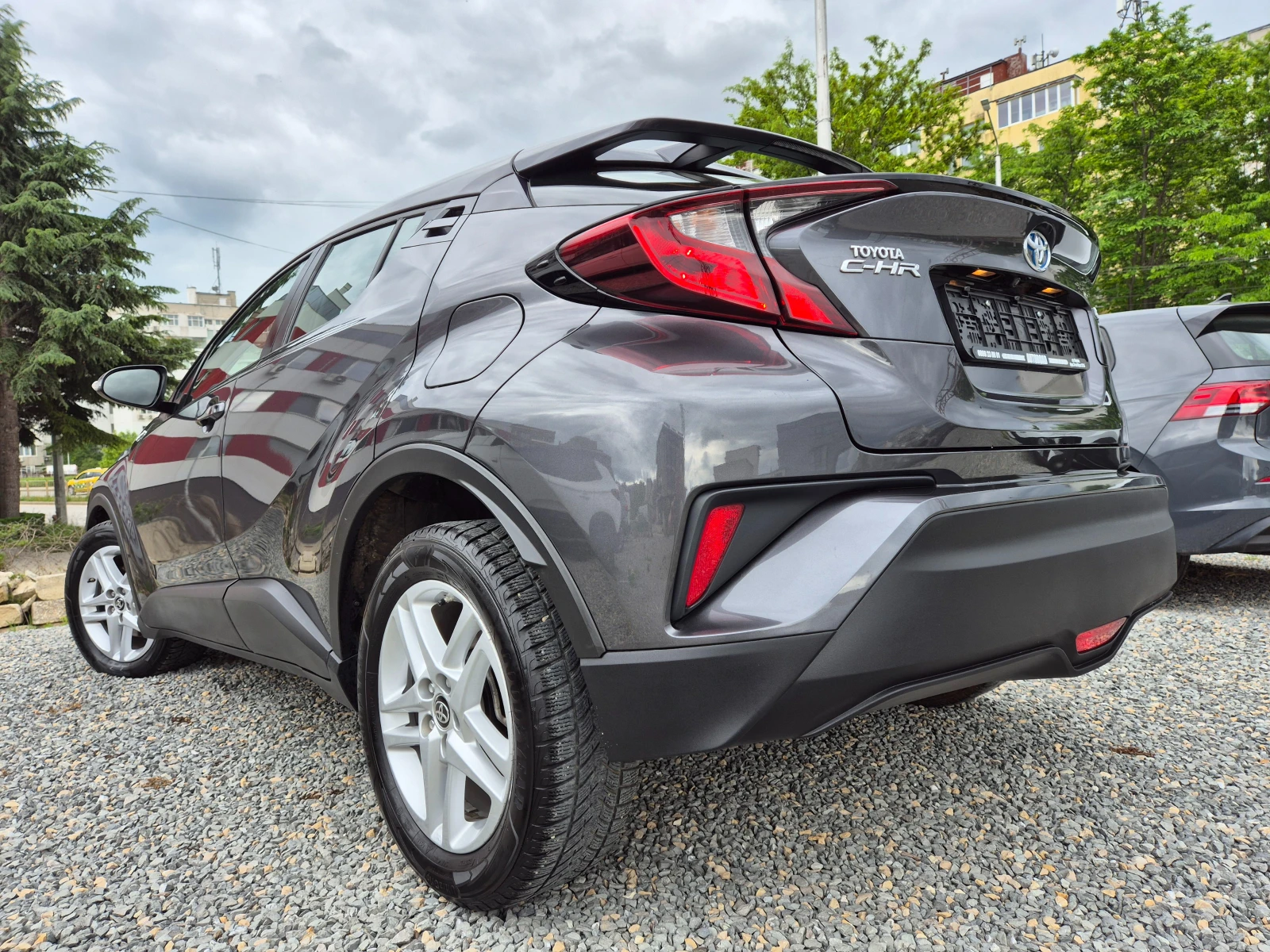 Toyota C-HR 1.8 HIBRID-LED-LINE ASSIST-PODGREV-CAMERA - изображение 4