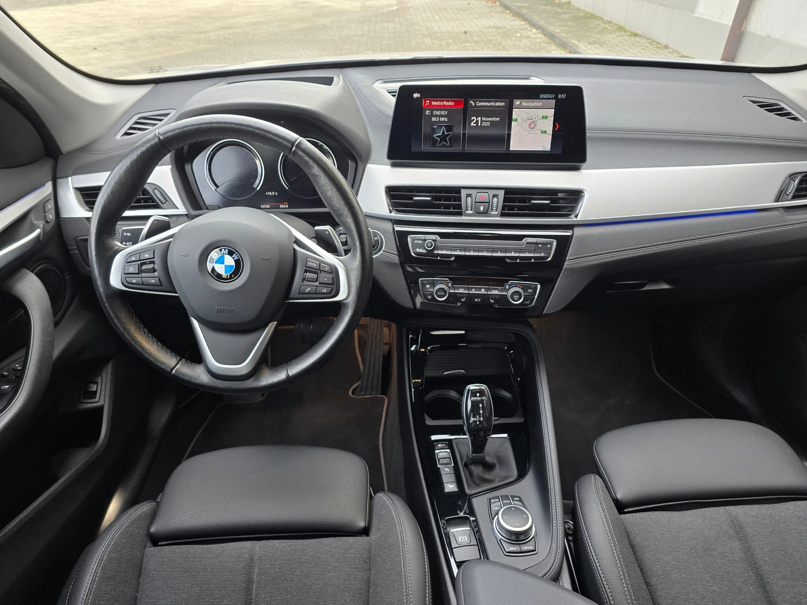 BMW X1 xDrive20d Sport Line - изображение 9