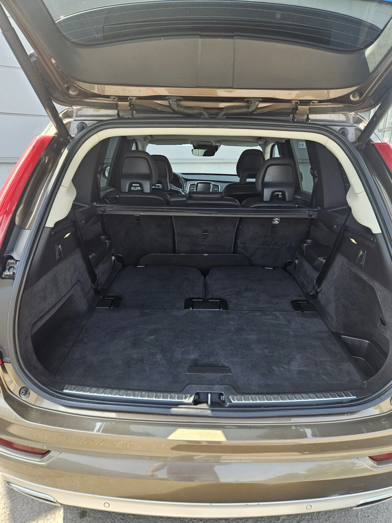 Volvo Xc90 D5 - изображение 7