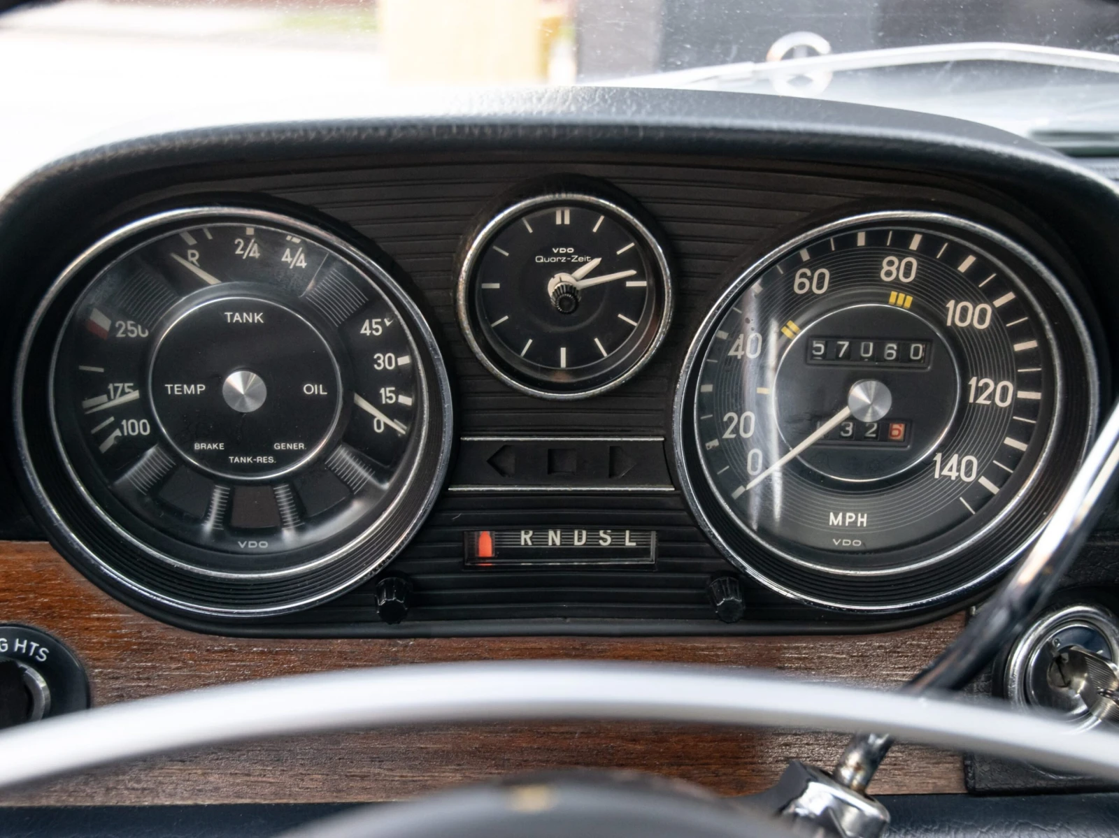 Mercedes-Benz 250 250C С РЕГИСТРАЦИЯ & АВТО КРЕДИТ, снимка 9 - Автомобили и джипове - 53751091