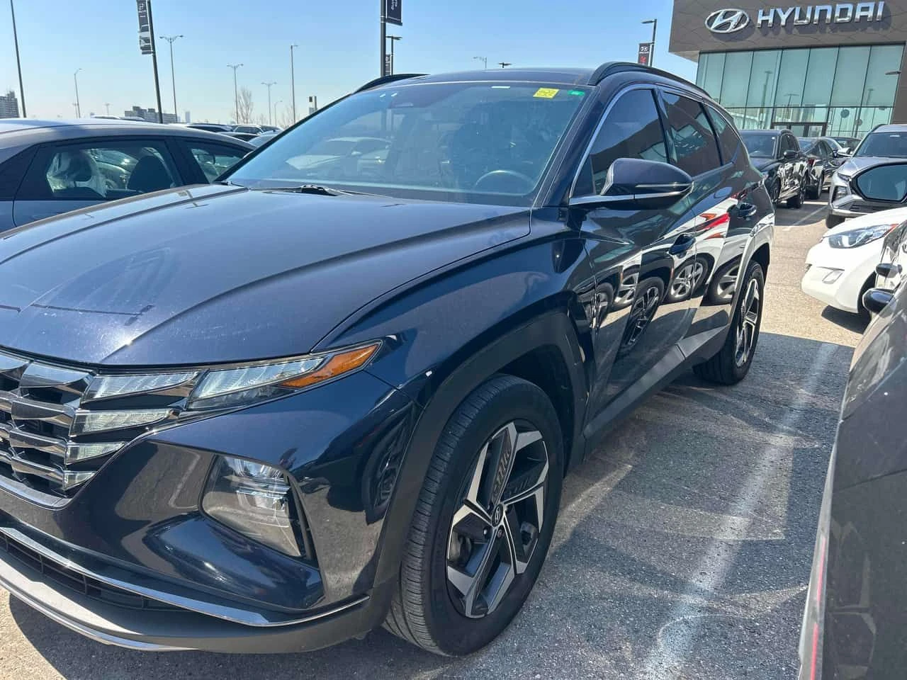 Hyundai Tucson * Luxury * PANO* KEYLESS* ПОДГРЕВ* , снимка 2 - Автомобили и джипове - 54350655