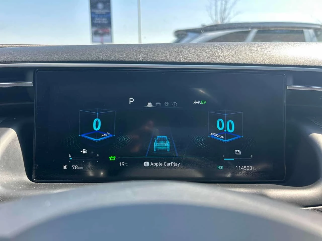 Hyundai Tucson * Luxury * PANO* KEYLESS* ПОДГРЕВ* , снимка 8 - Автомобили и джипове - 54350655