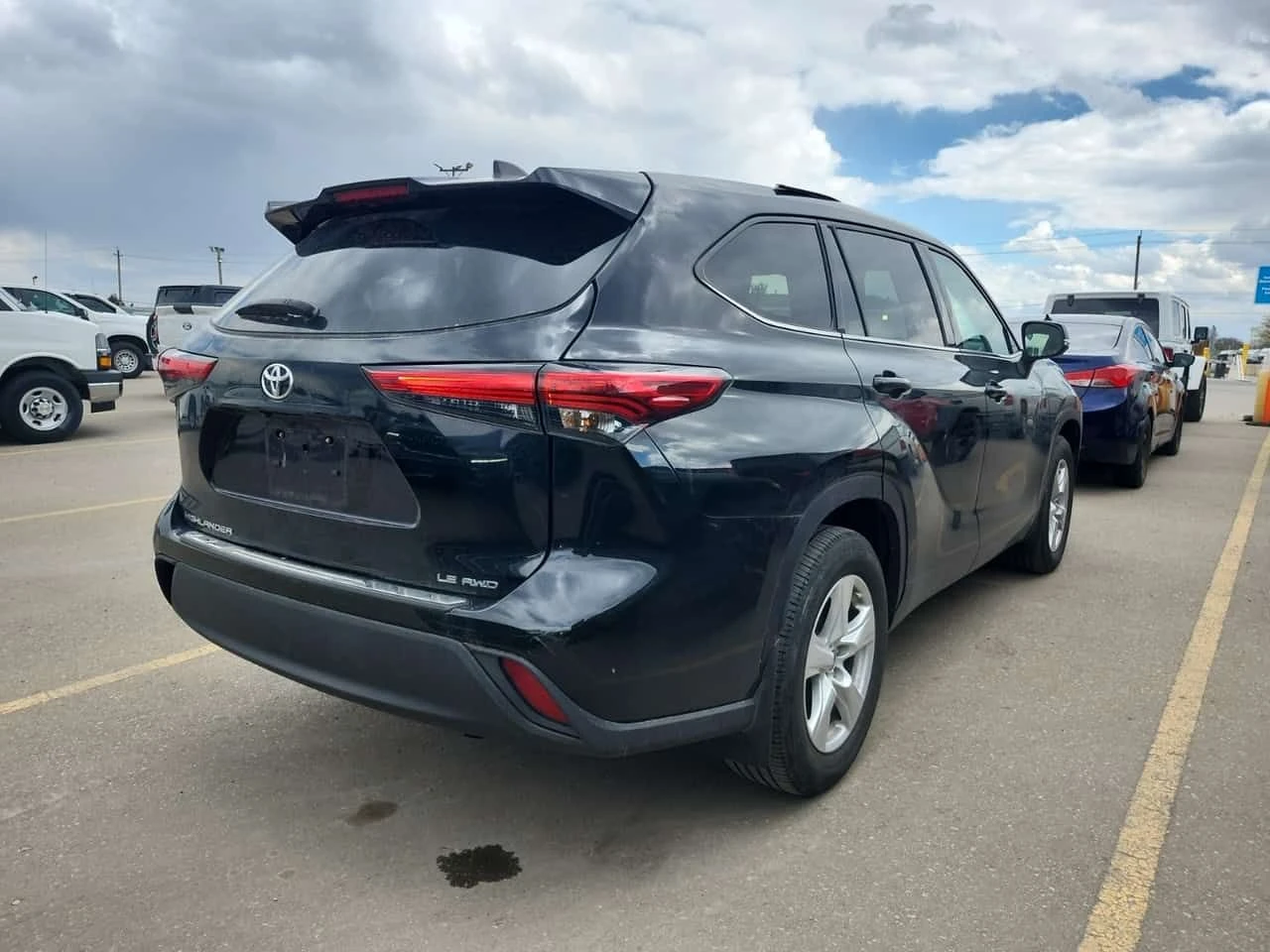 Toyota Highlander * Le * CARFAX * 2 КЛЮЧА * ПОДГРЕВИ * , снимка 2 - Автомобили и джипове - 54477050