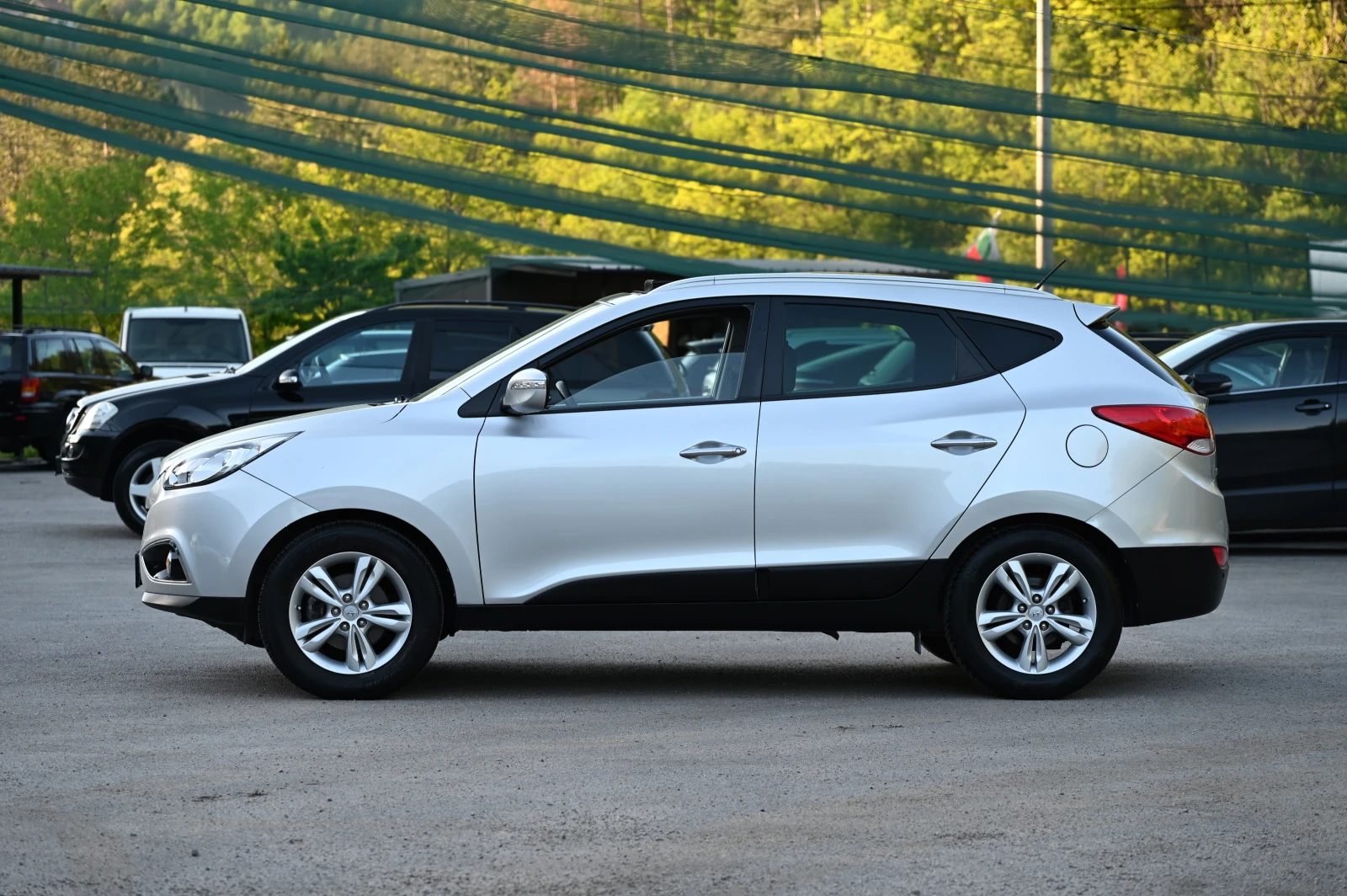 Hyundai IX35 2.0CRDI / 4x4, снимка 2 - Автомобили и джипове - 54605734