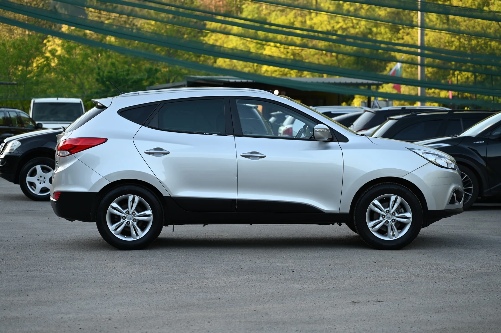 Hyundai IX35 2.0CRDI / 4x4, снимка 6 - Автомобили и джипове - 54605734