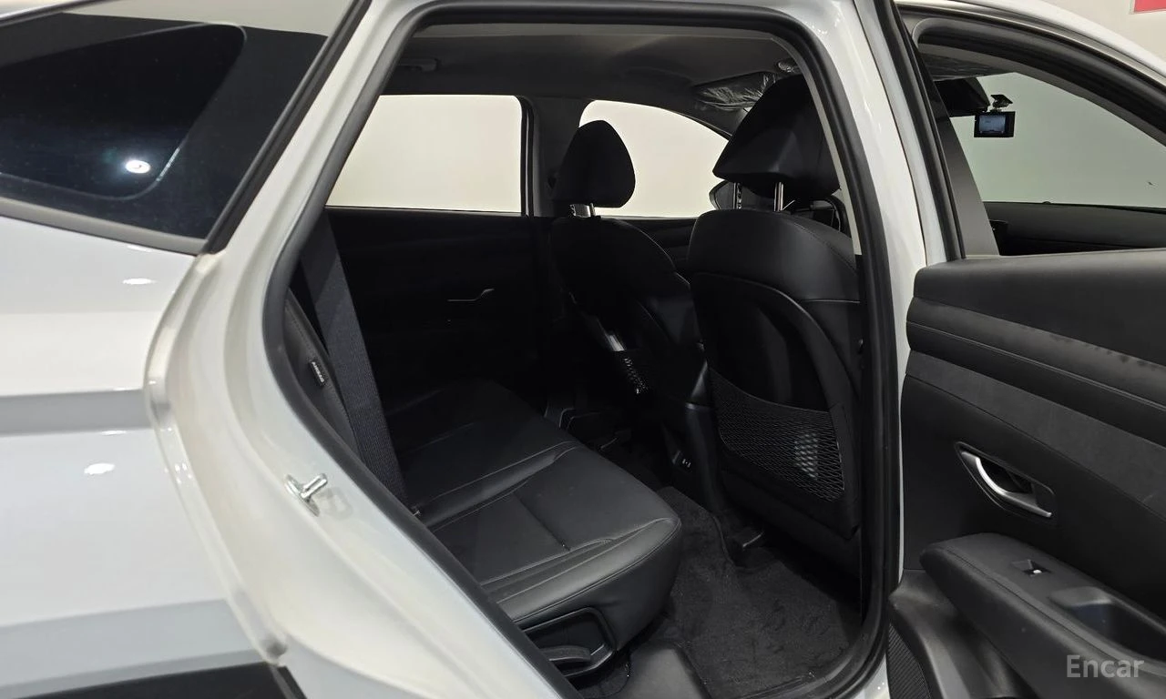 Hyundai Tucson ОБДУХВАНЕ* ДИСТРОНИК* LANE* ASSIST* КАМЕРА* , снимка 15 - Автомобили и джипове - 55606083
