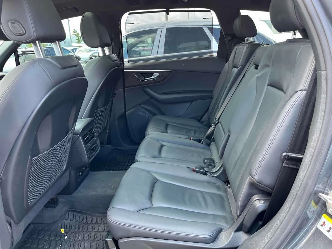 Audi Q7 Komfort  CARFAX, снимка 8 - Автомобили и джипове - 55681253