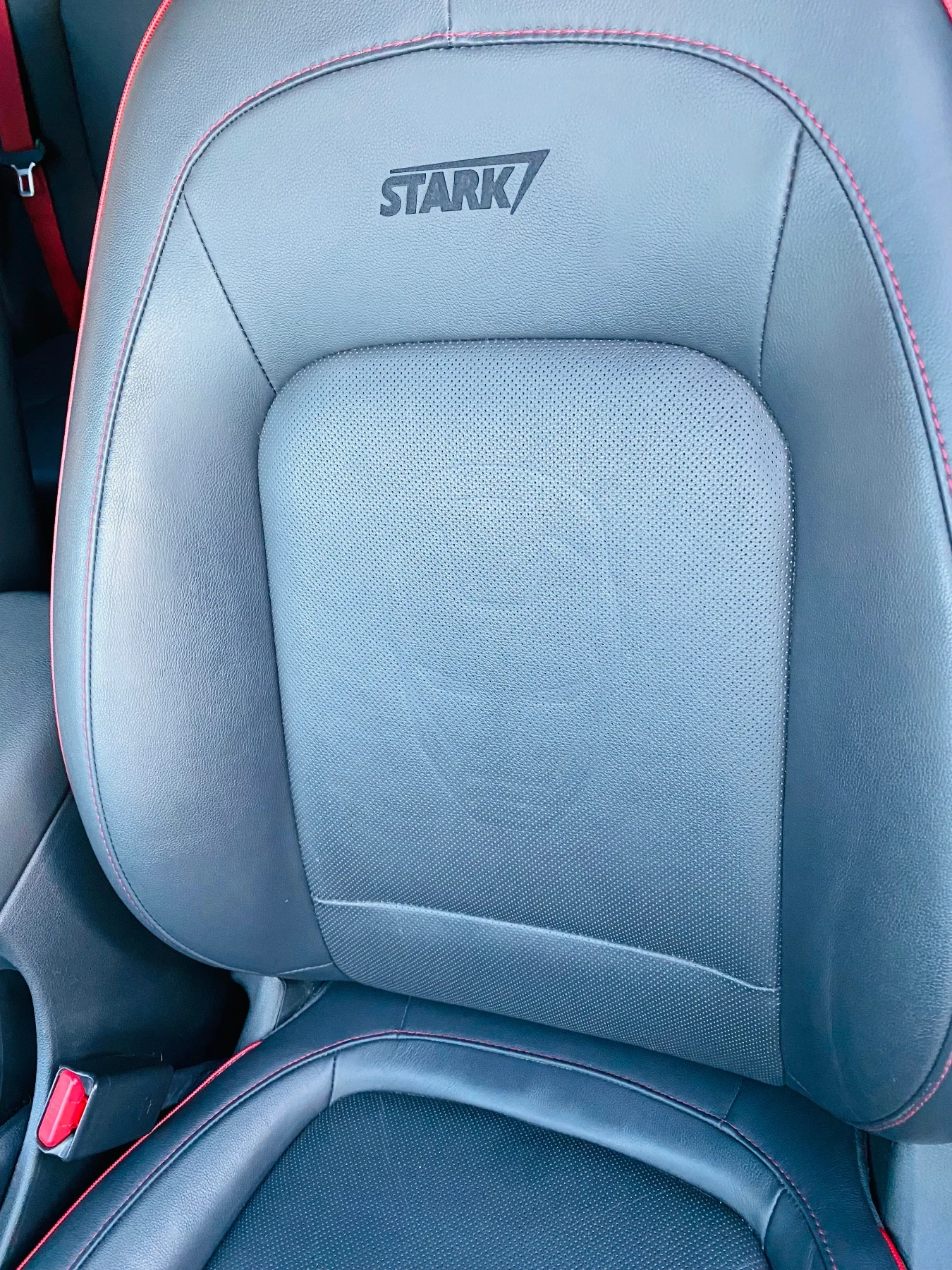 Hyundai Kona Iron man, снимка 16 - Автомобили и джипове - 55970792