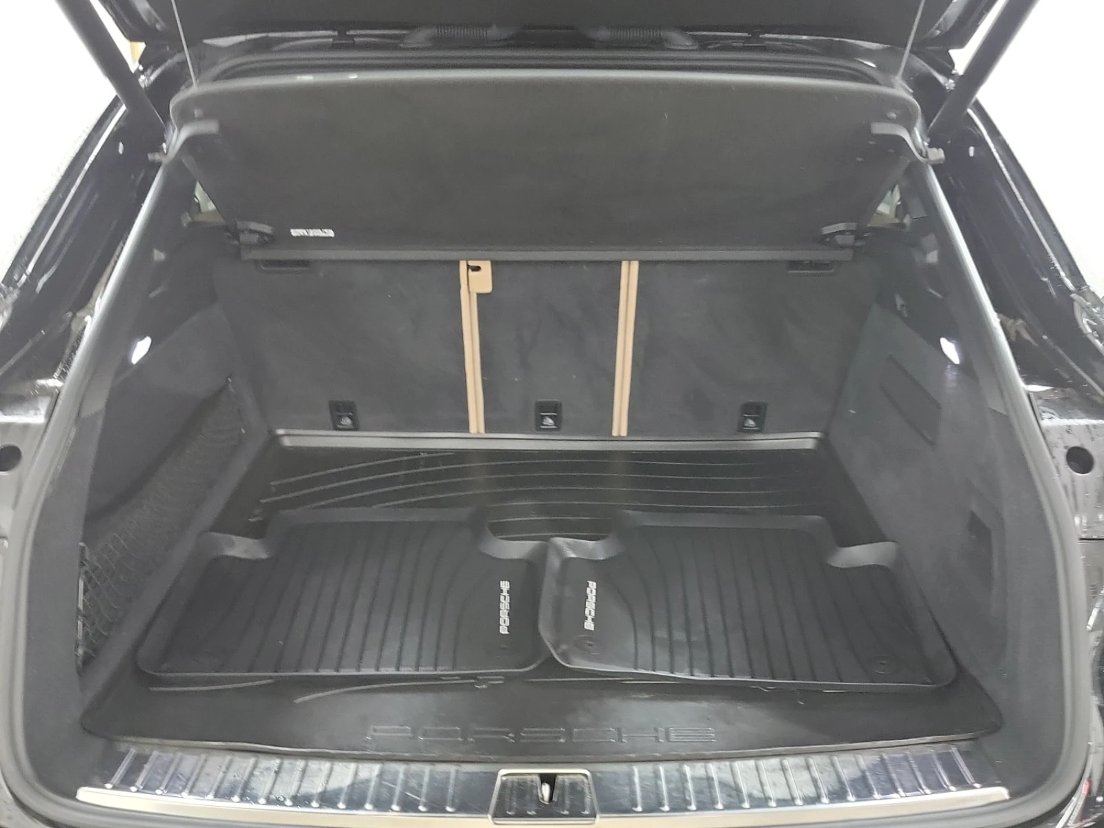 Porsche Cayenne Coupe * PLATINUM EDITION * CARFAX * , снимка 14 - Автомобили и джипове - 56066663