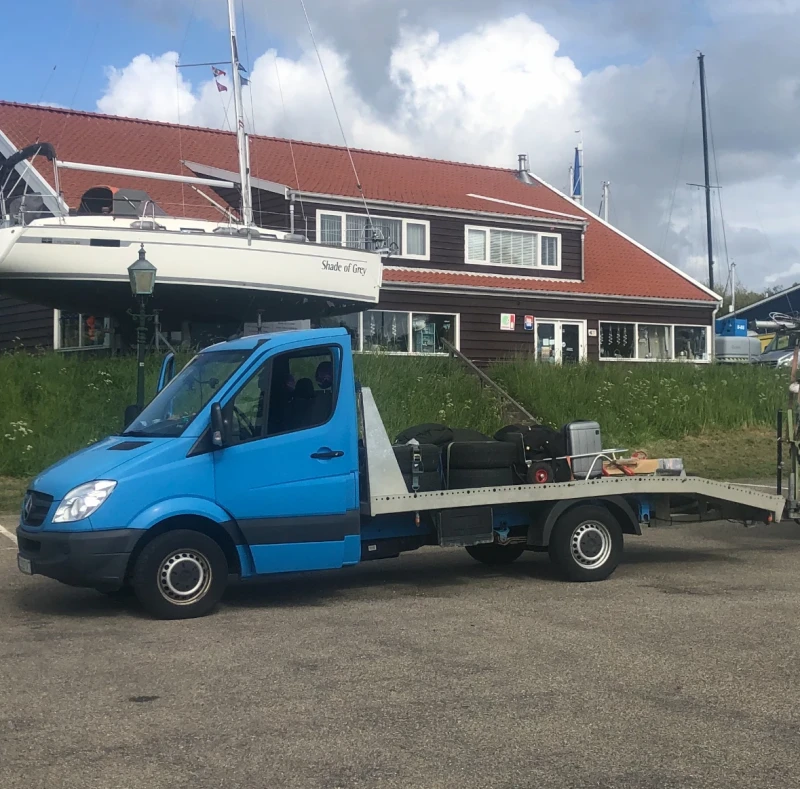 Mercedes-Benz Sprinter 319