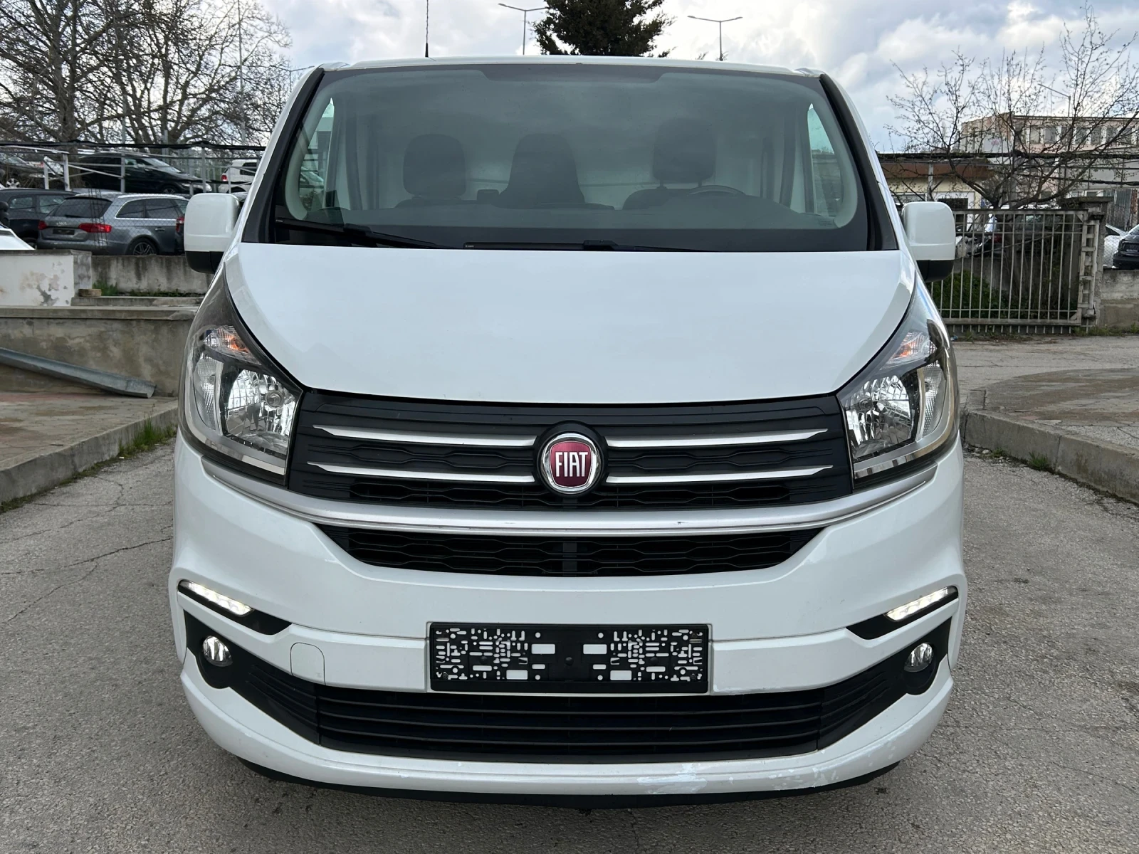 Fiat Talento 1.6M-jet 120k.c. LED НАВИ, снимка 2 - Бусове и автобуси - 54159263