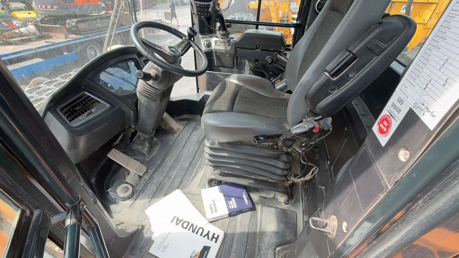 Челен товарач Hyundai HL 960 ЛИЗИНГ, снимка 8 - Индустриална техника - 54722489