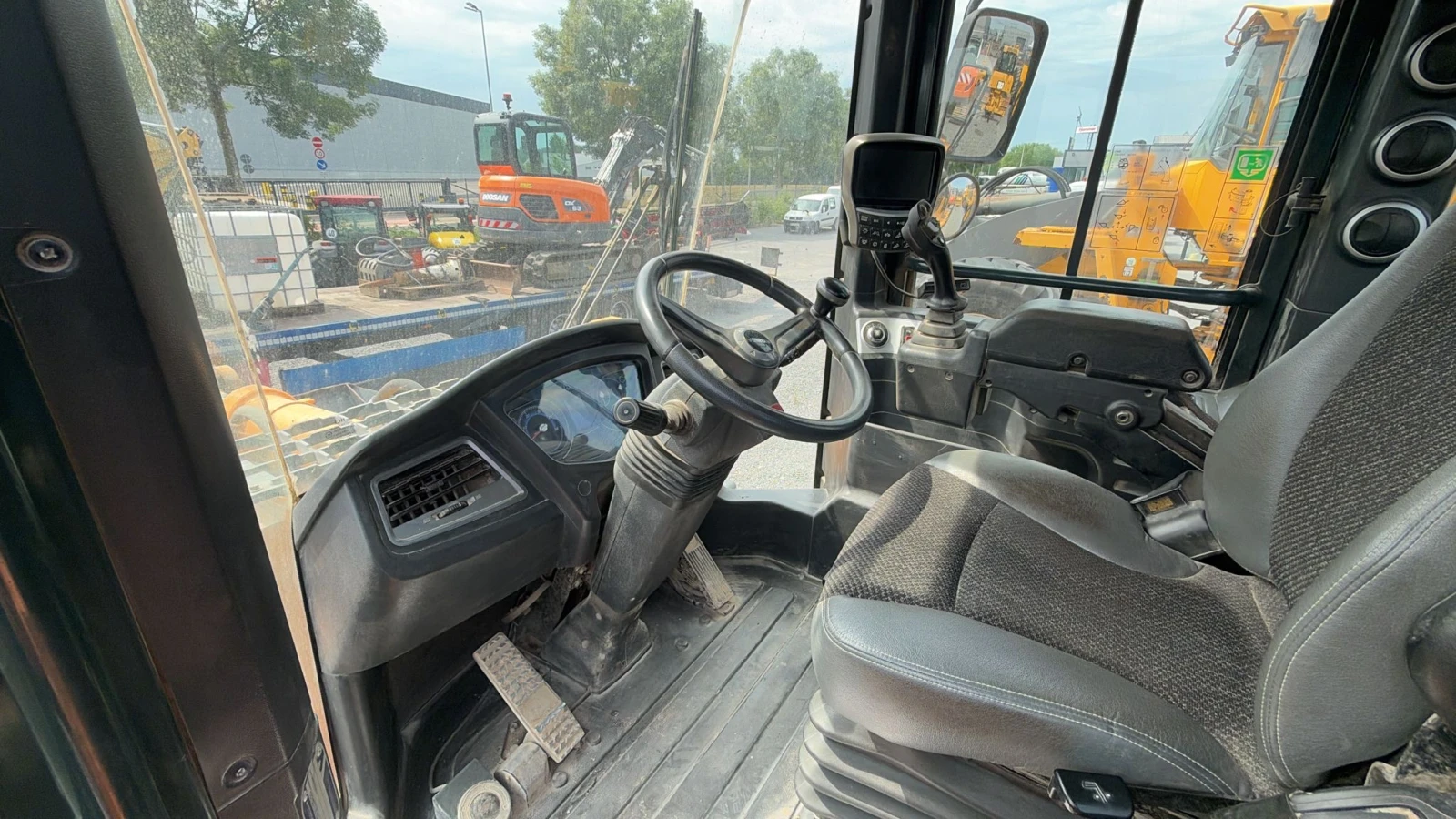 Челен товарач Hyundai HL 960 ЛИЗИНГ, снимка 5 - Индустриална техника - 54722489