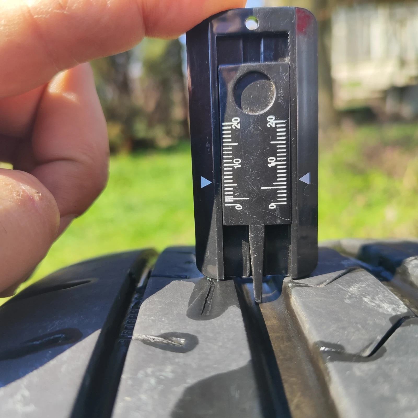 Гуми Летни 225/45R17, снимка 5 - Гуми и джанти - 53846039