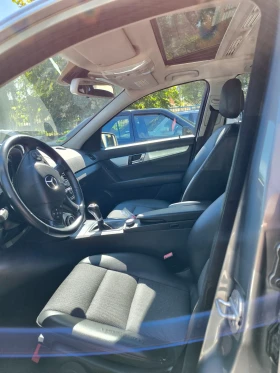 Mercedes-Benz C 220 Топ състояние , снимка 12