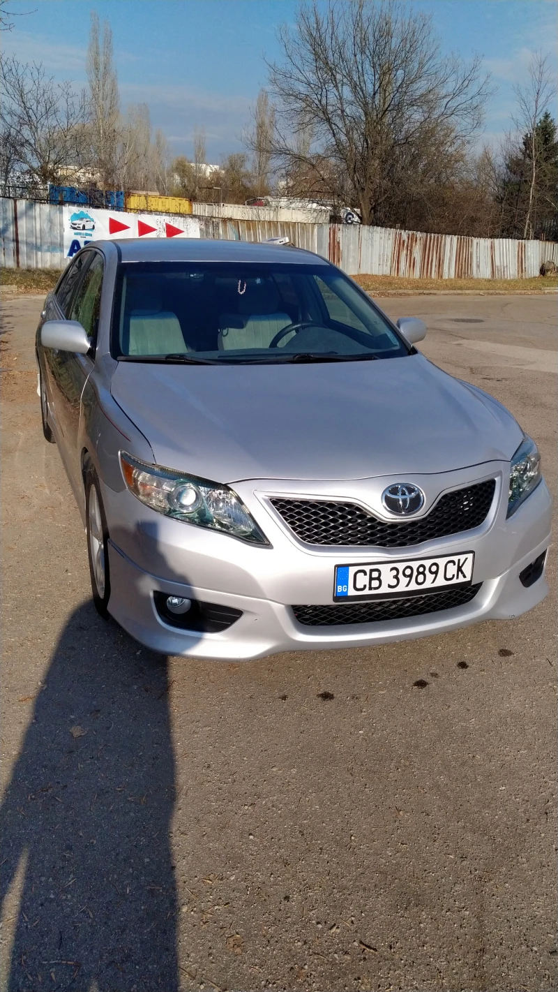 Toyota Camry SE, снимка 6 - Автомобили и джипове - 48157041