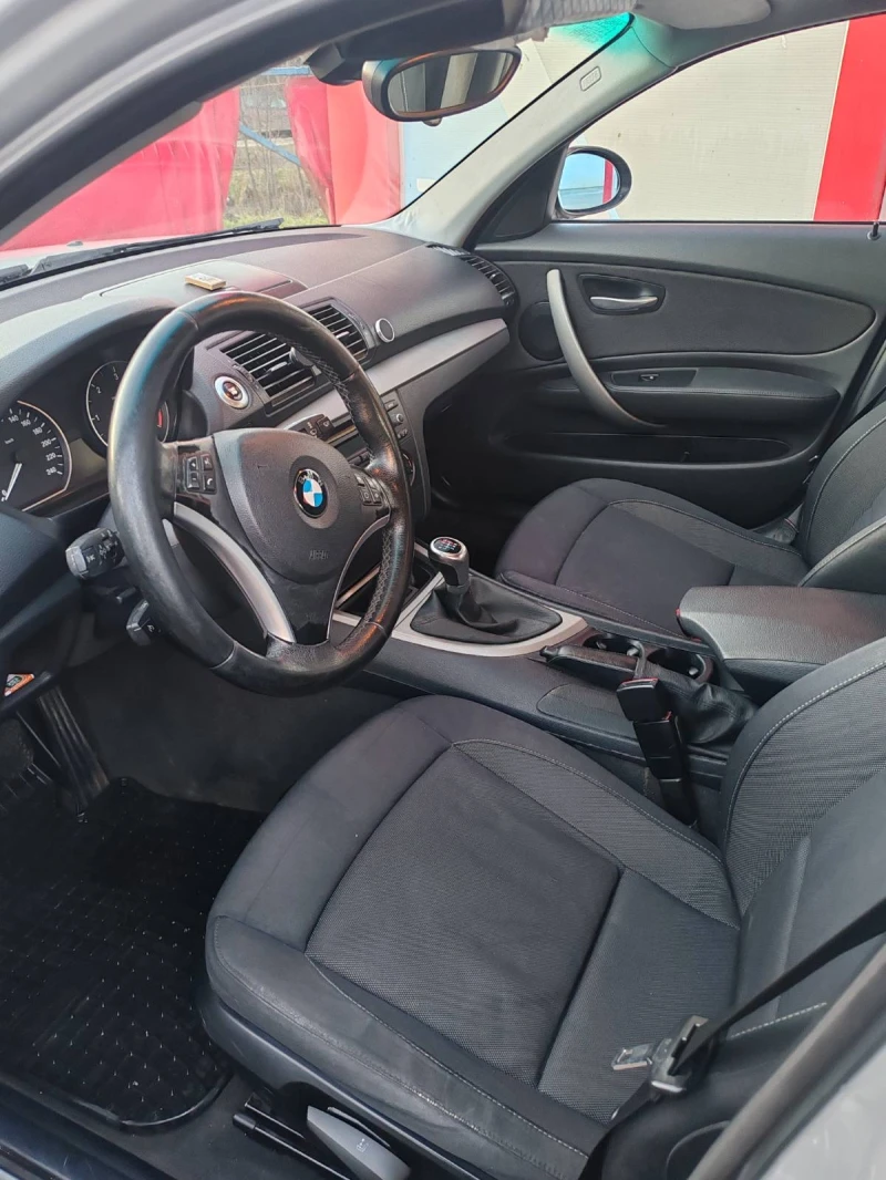 BMW 120 D, снимка 8 - Автомобили и джипове - 49210192