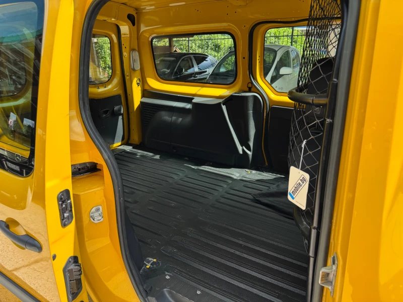 Renault Kangoo FULL ELECTRIC ZE MAXI 33kWh нов внос Швейцария, снимка 10 - Автомобили и джипове - 51158479