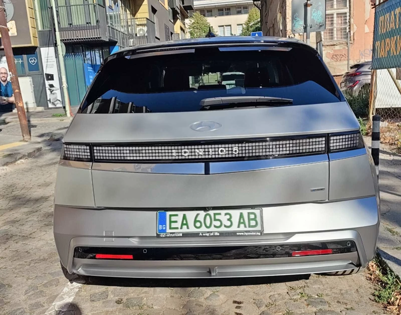 Hyundai Ioniq 5 Premium, снимка 4 - Автомобили и джипове - 52617970