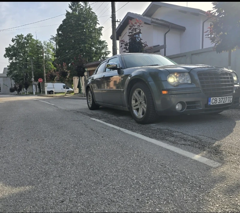 Chrysler 300c, снимка 10 - Автомобили и джипове - 52191675