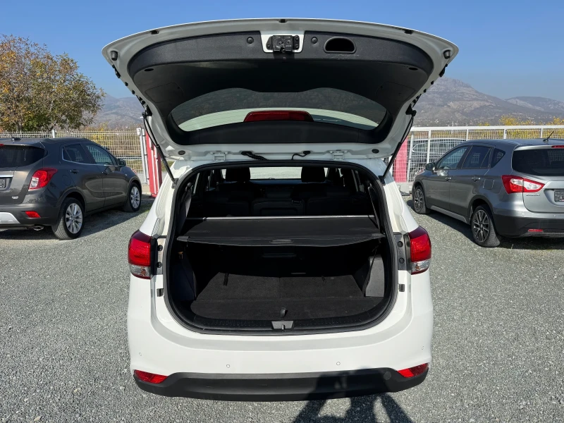 Kia Carens (KATO НОВА)^(7-МЕСТА), снимка 13 - Автомобили и джипове - 52278664