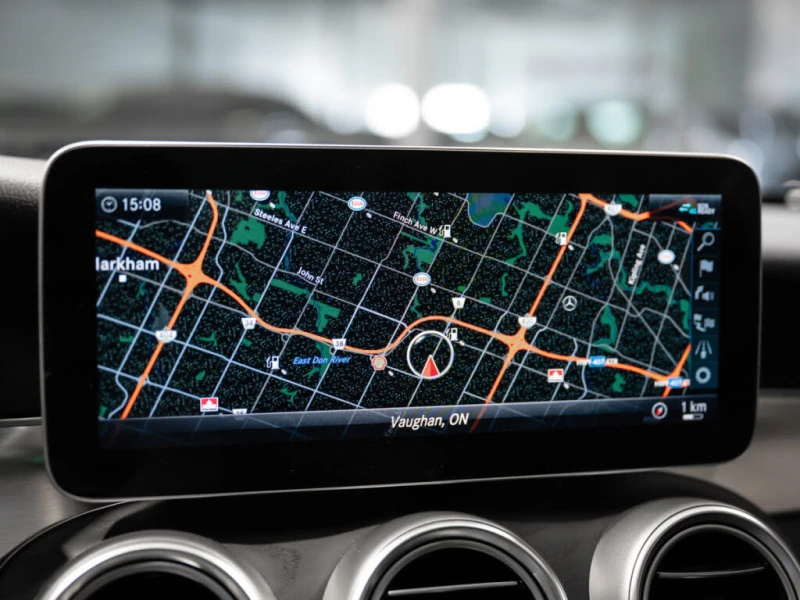 Mercedes-Benz C 300 CARFAX  * АвтоКредит* (ЦЕНА ДО БГ), снимка 13 - Автомобили и джипове - 52974123