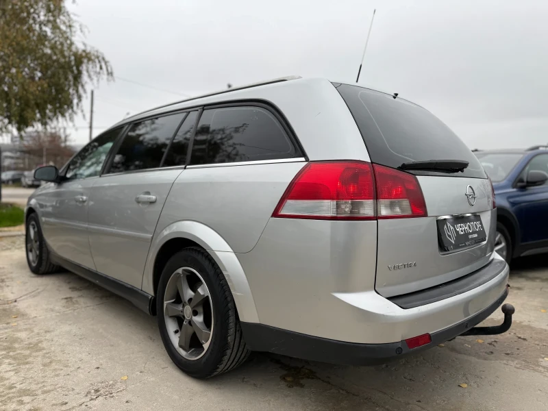 Opel Vectra 1.8i Caravan Cosmo, снимка 4 - Автомобили и джипове - 52692727