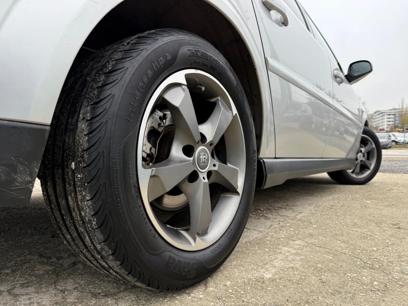 Opel Vectra 1.8i Caravan Cosmo, снимка 7 - Автомобили и джипове - 52692727