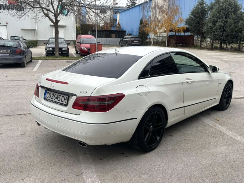 Mercedes-Benz E 350 Coupe 3.5CDI, снимка 4 - Автомобили и джипове - 52885677