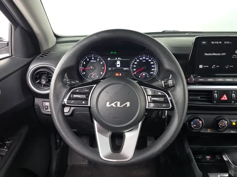 Kia K3 1.6 Trendy, снимка 13 - Автомобили и джипове - 55886835