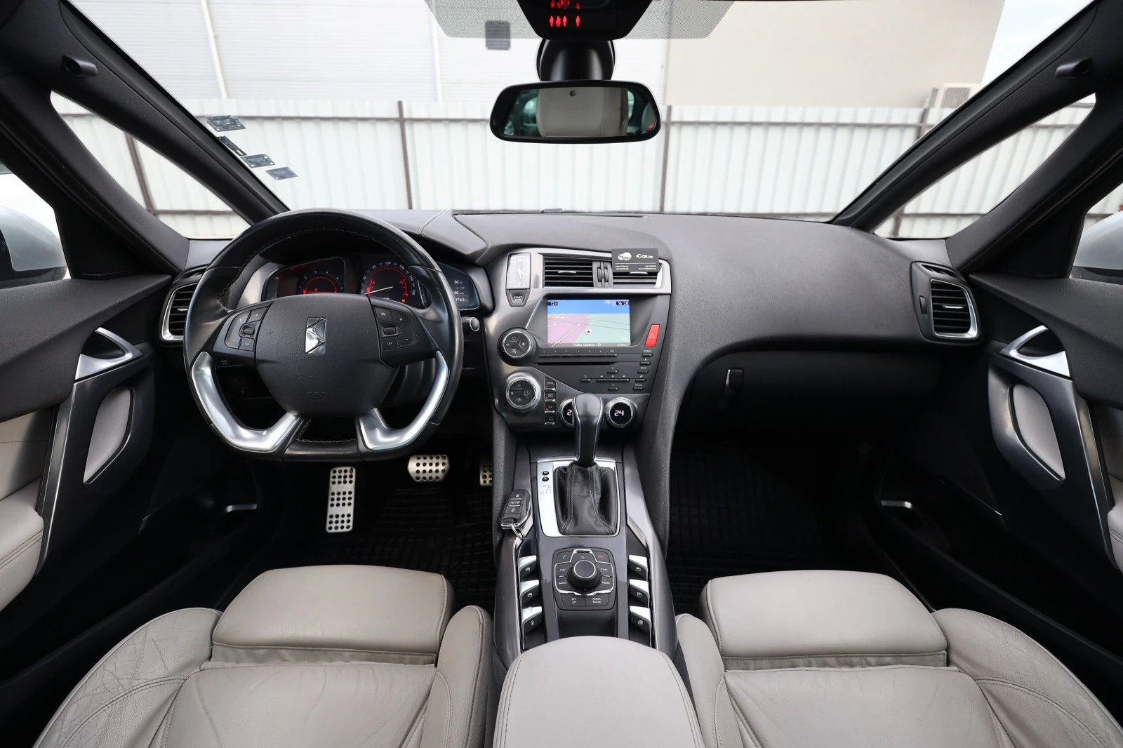 Citroen DS5 1.6 AUTOM. #MASSAGE #PANO #Keyless #Memory #Kamera - изображение 10