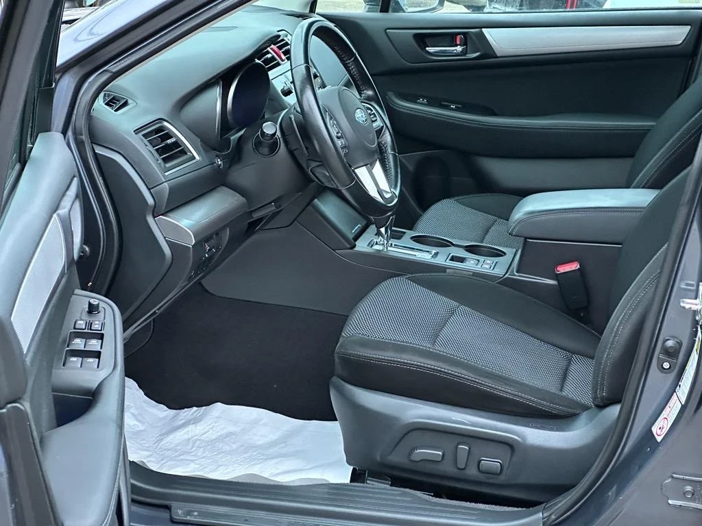 Subaru Outback 2.5i-170k.s.4x4 - изображение 10