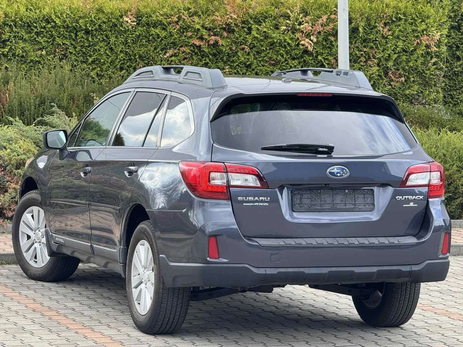 Subaru Outback 2.5i-170k.s.4x4 - изображение 8